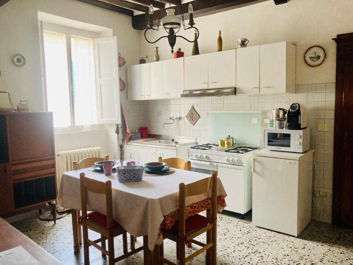 Casa Vacanze Beppina Кортона Экстерьер фото